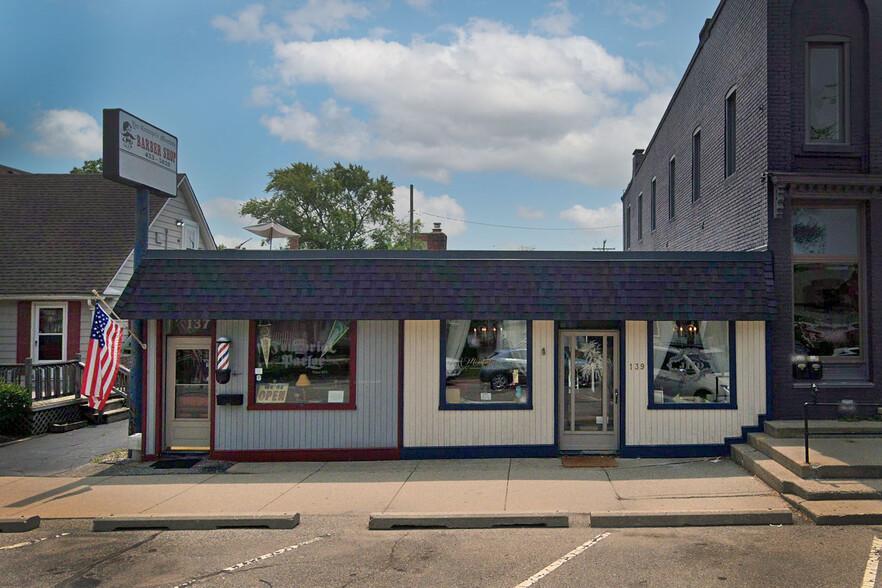 137-139 W Liberty St, Plymouth, MI for rent - Building Photo - Image 1 of 5