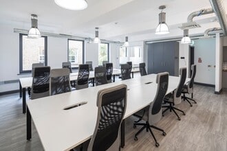 1-3A Chapel Pl, London to rent Interior Photo- Image 1 of 7