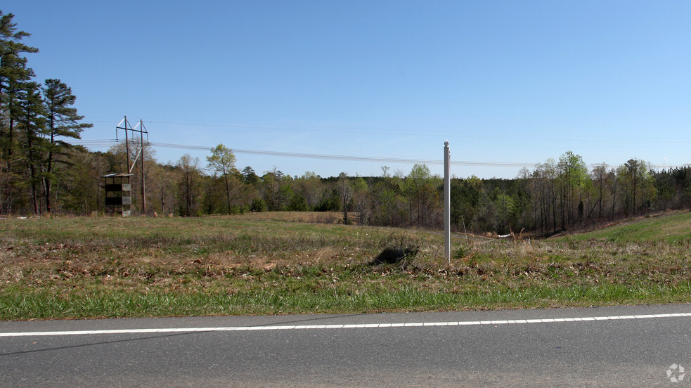 Moncure Pittsboro Rd, Moncure, NC for sale - Primary Photo - Image 1 of 1