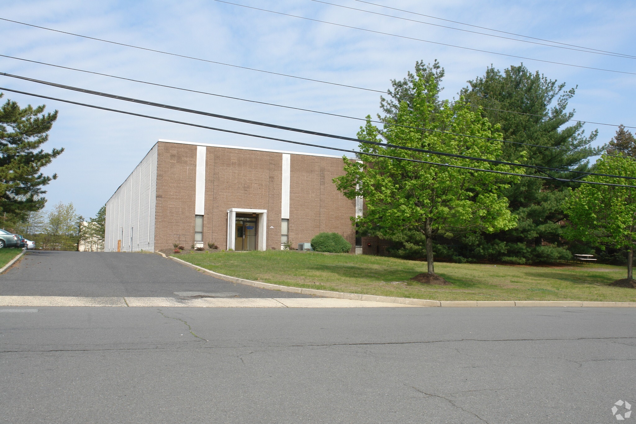 6 Alvin Ct, East Brunswick, NJ to rent Building Photo- Image 1 of 6
