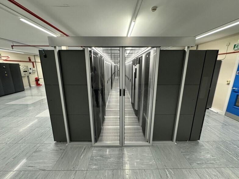 North Portway Close, Northampton for sale - Interior Photo - Image 3 of 3