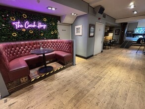 59-60 Wind St, Swansea to rent Interior Photo- Image 1 of 4