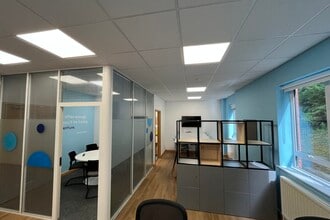 Pynes Hl, Exeter to rent Interior Photo- Image 2 of 5