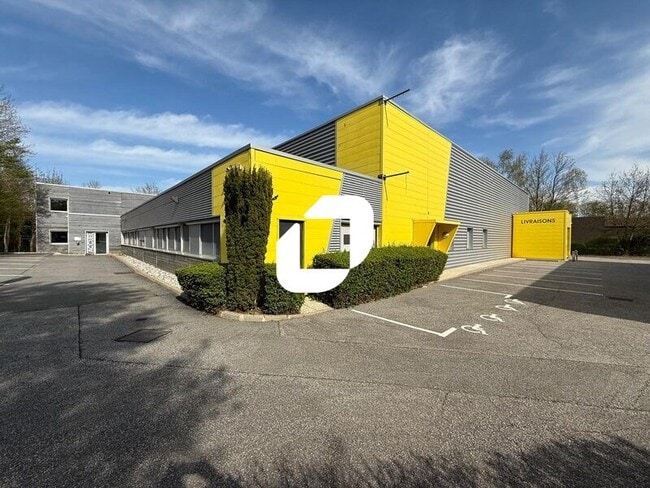 Location Local d'activités 1 450 m²