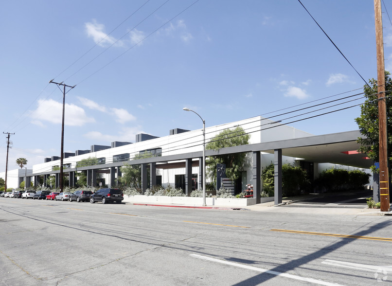 2777 N Ontario St, Burbank, CA for rent - Building Photo - Image 1 of 21