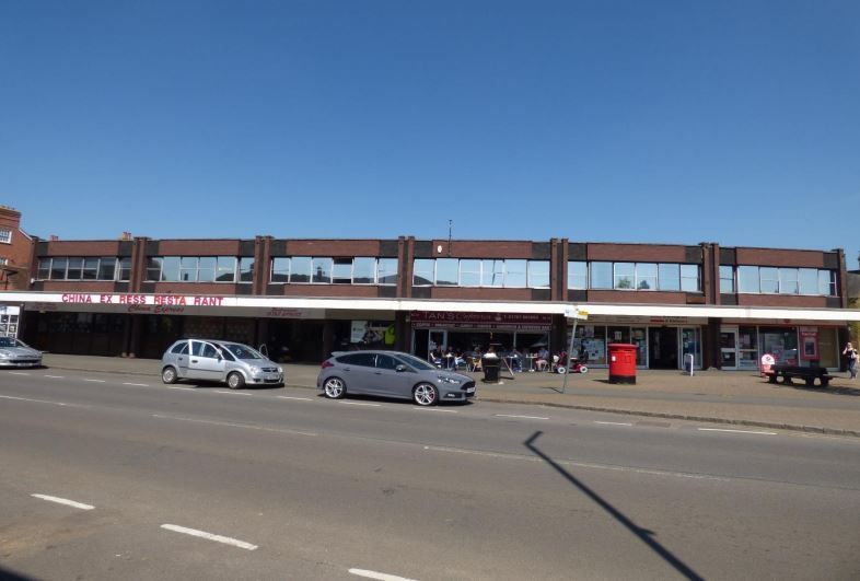 13-16 Market Sq, Sandy for sale - Primary Photo - Image 1 of 1