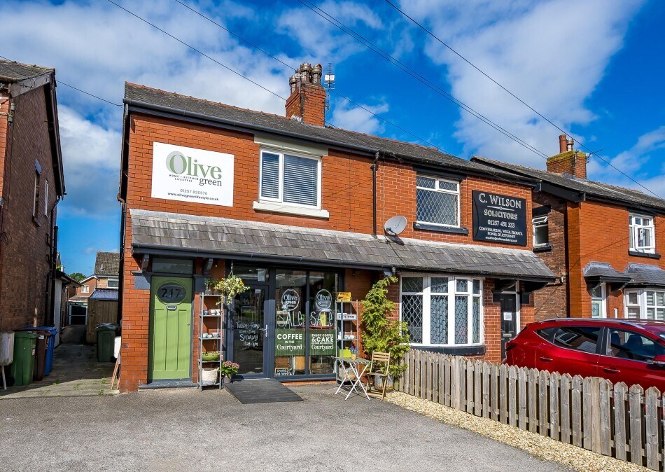 217 The Green, Chorley for sale Primary Photo- Image 1 of 1