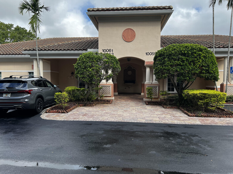 10059-10063 NW 1st Ct, Plantation, FL for rent - Building Photo - Image 1 of 10