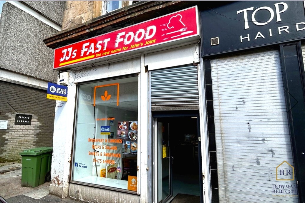 16 Laird St, Greenock to rent Building Photo- Image 1 of 24