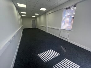Wesley Sq, Hartlepool to rent Interior Photo- Image 1 of 4