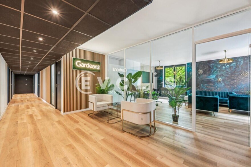 Office in Lognes to rent - Interior Photo - Image 2 of 12