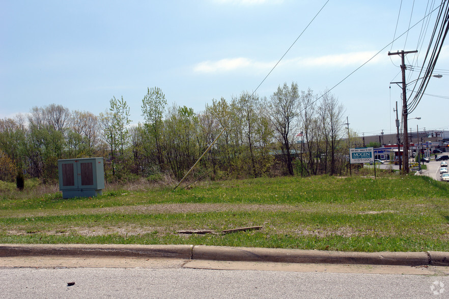 3033 State Rd, Cuyahoga Falls, OH for sale - Primary Photo - Image 1 of 1