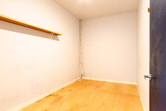 2401 Mission St, San Francisco, CA for rent Interior Photo- Image 2 of 9