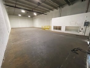 10302 NW South River Dr, Medley, FL to rent Interior Photo- Image 2 of 8