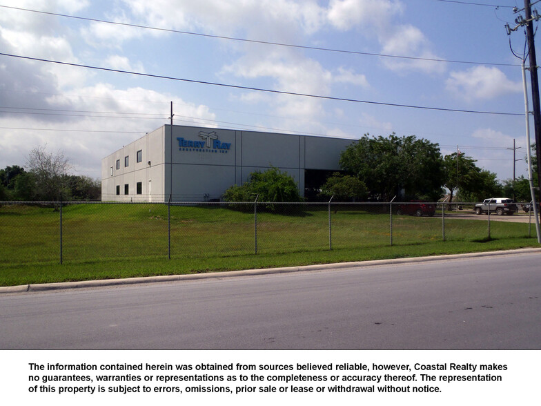 5296 Commercial Dr, Brownsville, TX for sale - Building Photo - Image 1 of 1