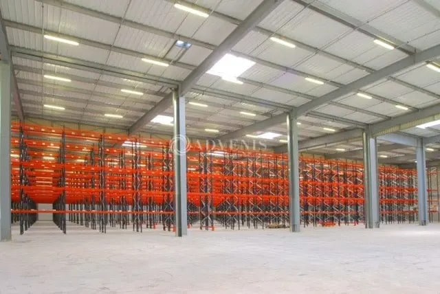 Location Local d'activités 8 600 m²