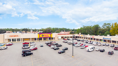 147 W Hendry St, Hinesville, GA for rent Building Photo- Image 1 of 10