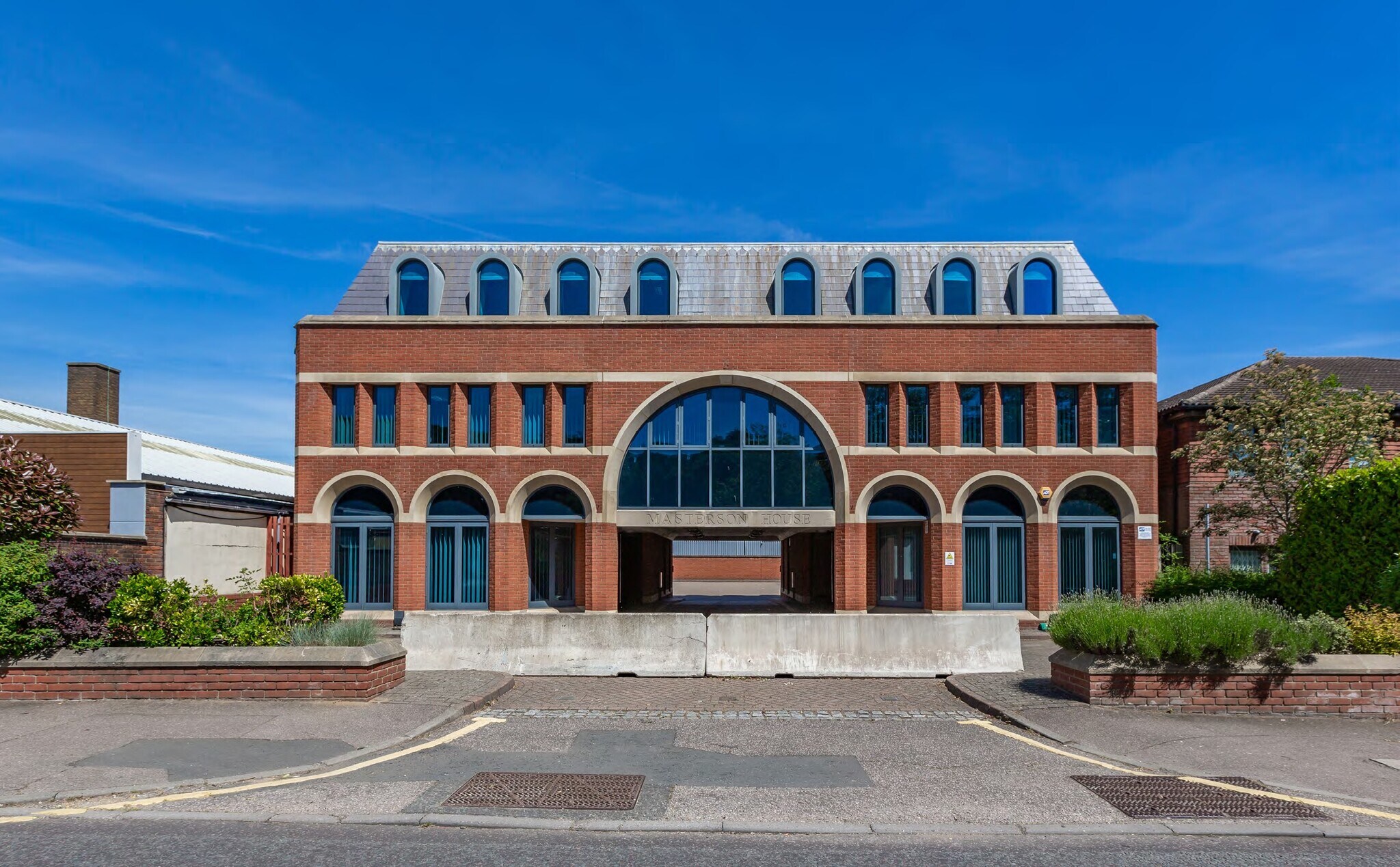 30-31 Mark Rd, Hemel Hempstead for sale Primary Photo- Image 1 of 1