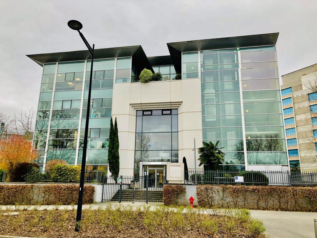 3/8 Boulevard Des Chênes, Guyancourt to rent Building Photo- Image 1 of 2