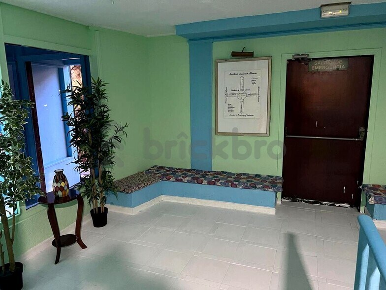 Retail in Madrid, Madrid to rent - Interior Photo - Image 3 of 4