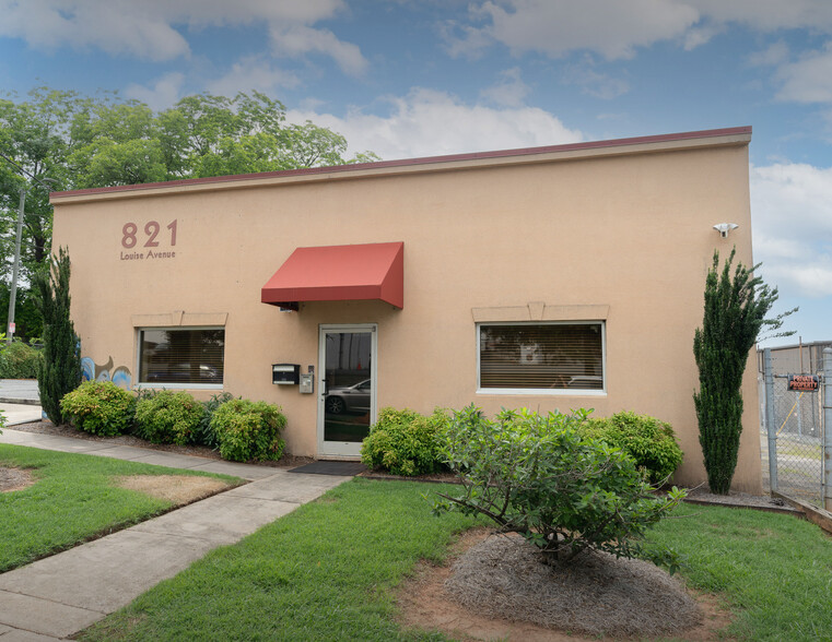 821 Louise Ave, Charlotte, NC for rent - Building Photo - Image 1 of 5