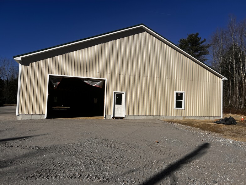 112 Pond Rd, Bowdoinham, ME for rent - Building Photo - Image 2 of 7