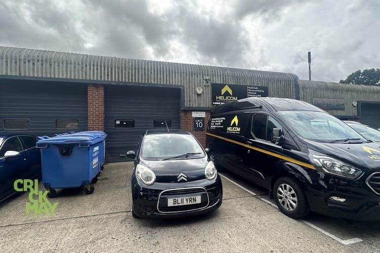 8 Marchants Way, Burgess Hill to rent - Building Photo - Image 2 of 2