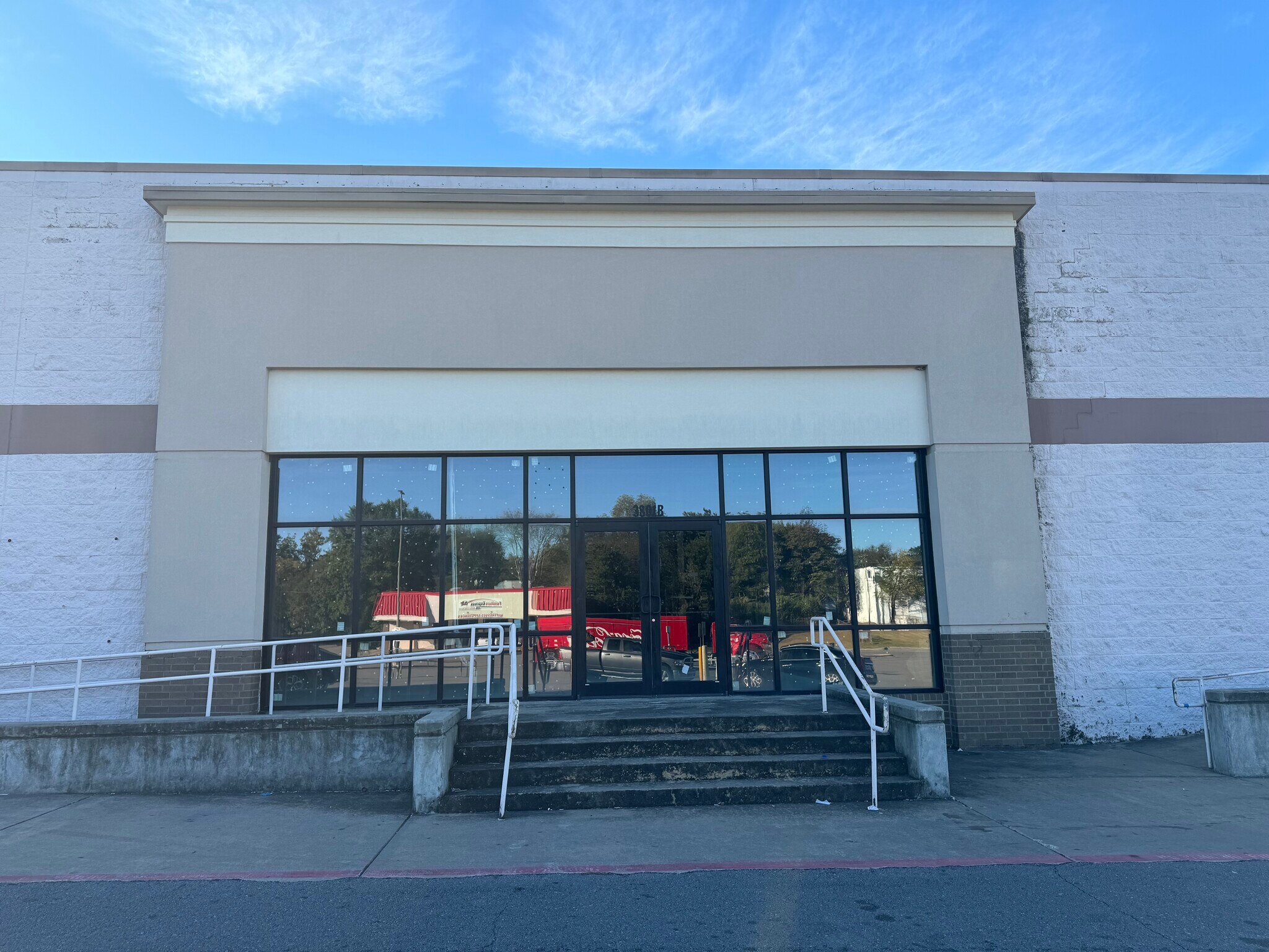 3801 Camp Robinson Rd, North Little Rock, AR to rent Building Photo- Image 1 of 4