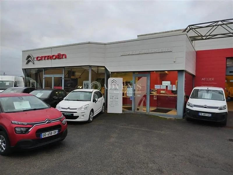 Vente Bureaux 300 m² - Photo 1