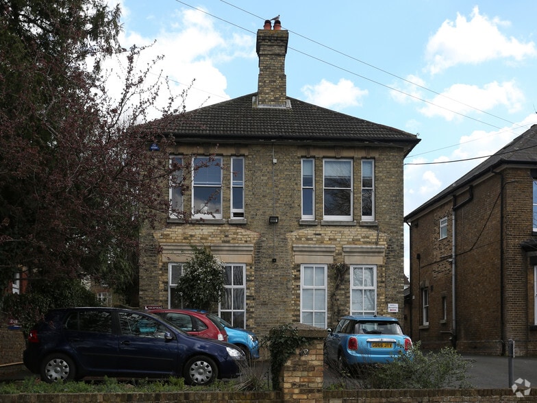 69 College Rd, Maidstone to rent - Building Photo - Image 3 of 3