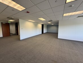 12596 W Bayaud Ave, Lakewood, CO to rent Interior Photo- Image 1 of 10