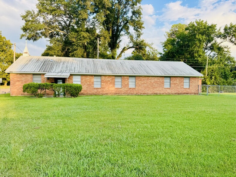 1838 Gordon Ave, Yazoo City, MS for sale - Primary Photo - Image 1 of 17