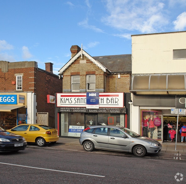 330 Ashley Rd, Poole to rent - Building Photo - Image 3 of 5