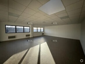 24 Avenue Paul Maintenant, Corbeil-Essonnes to rent Interior Photo- Image 2 of 12