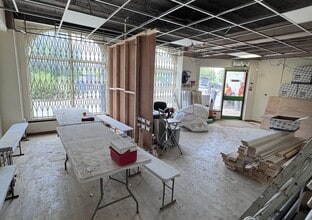Priory Ln, St Neots to rent Interior Photo- Image 1 of 2