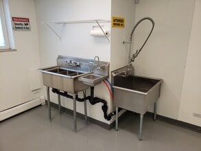 6767 E 39th Ave, Denver, CO to rent Interior Photo- Image 2 of 5