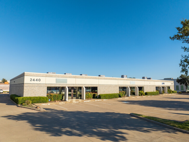 2440 Lacy Ln, Carrollton, TX for sale - Building Photo - Image 1 of 1