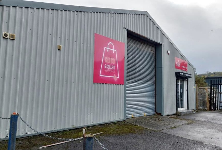 Whittle Rd, Cardiff to rent - Building Photo - Image 2 of 5