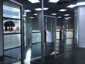 Retail in Alcobendas, Madrid to rent Interior Photo- Image 1 of 13