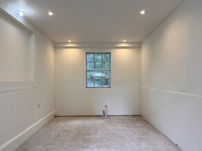 990 Edgewood Ave NE, Atlanta, GA for rent Building Photo- Image 2 of 2