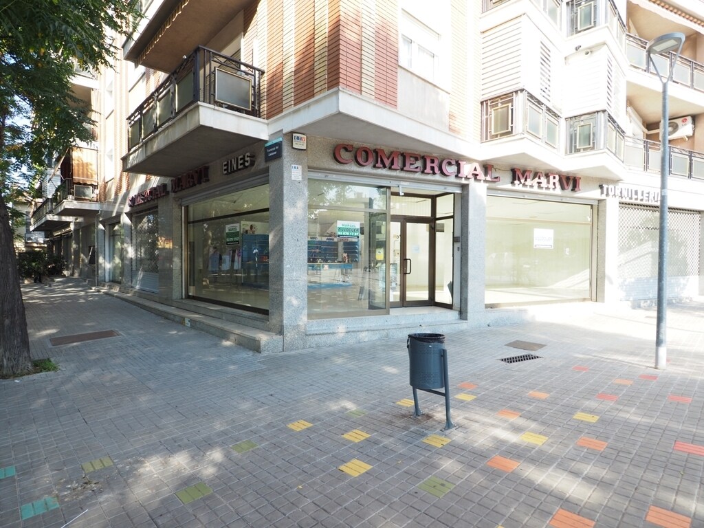 Retail in Granollers, Barcelona to rent Primary Photo- Image 1 of 3