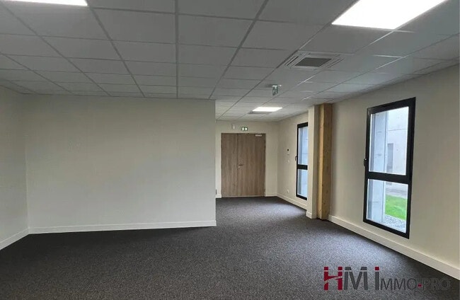 Location Bureaux 73 m²