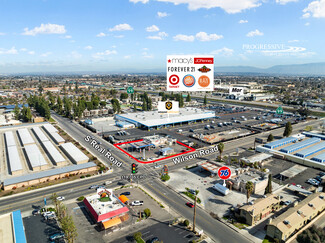 More details for 3620 Wilson Rd, Bakersfield, CA - Retail for Sale