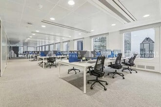 5 Place De La Pyramide, Puteaux to rent Building Photo- Image 2 of 6