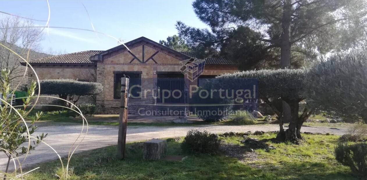 Retail in Santa María del Tiétar, Ávila for sale Building Photo- Image 1 of 8