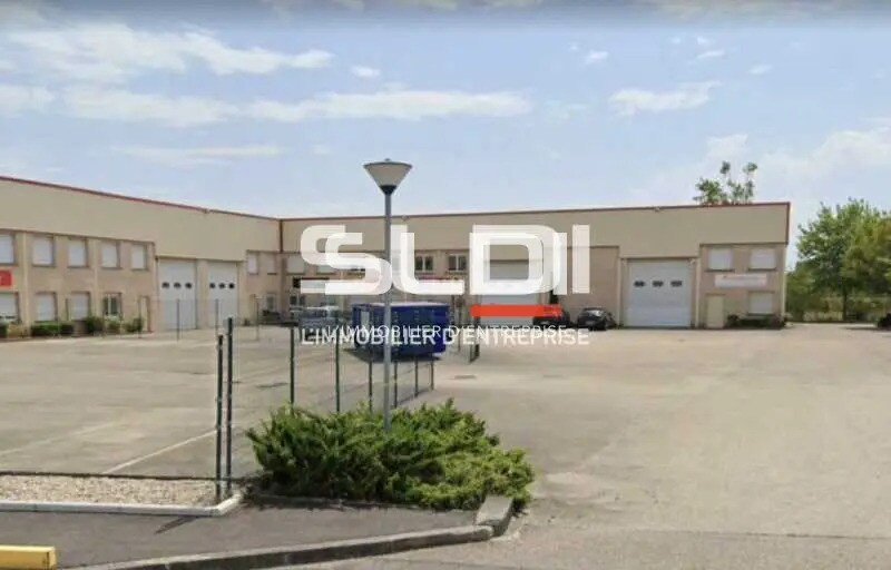 Office in Chassieu to rent Building Photo- Image 1 of 10