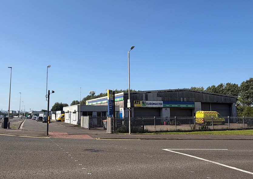 Glasgow Rd, Rutherglen to rent - Building Photo - Image 2 of 5