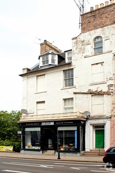 13 Charlotte St, Perth to rent - Building Photo - Image 3 of 4