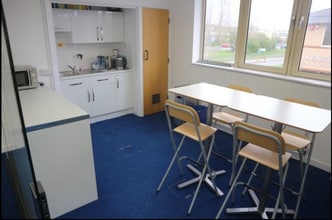 12 Richfield Ave, Reading to rent Interior Photo- Image 1 of 3