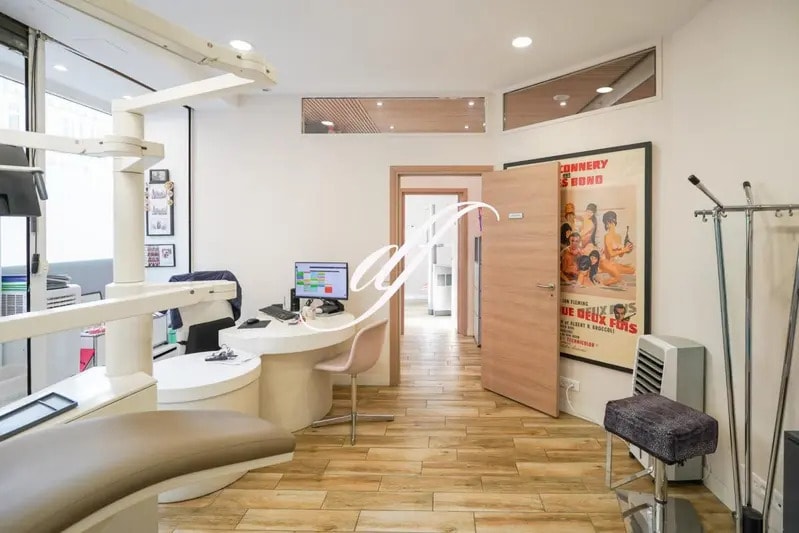 Retail in Paris for sale - Building Photo - Image 3 of 14
